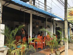 Arugambays Hello Burger Place