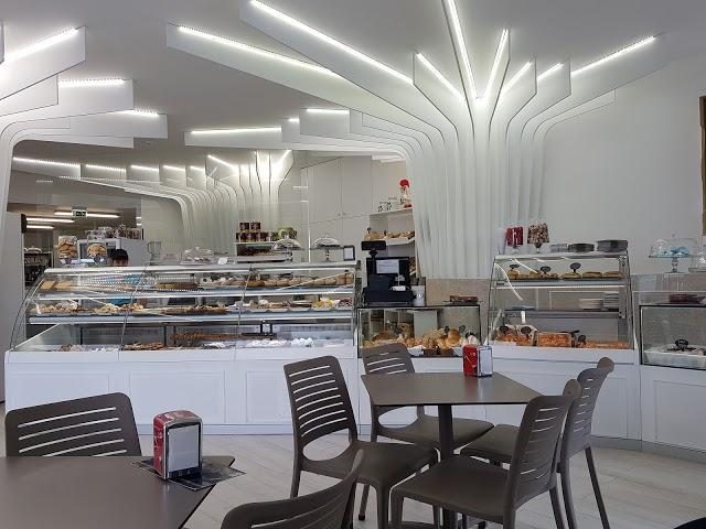 VIANA confeitaria