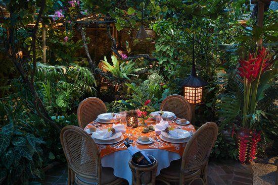 Poppies Restaurant