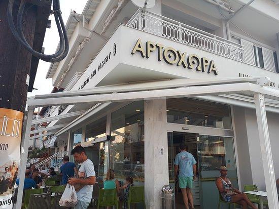 Artochora