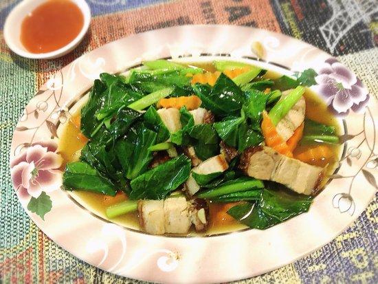 Baan Larb Restaurant