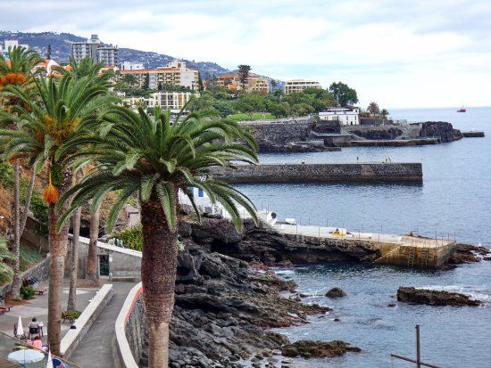 der Passeio Público Marítimo und die Jardins do Lido