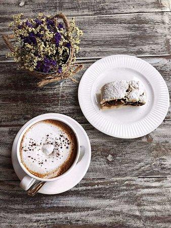 Coffee House Cafe