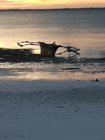 Sundown Beach Bar & Restaurant