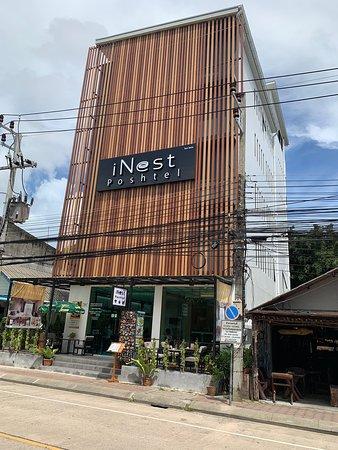 iNest Poshtel