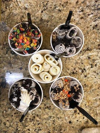 Curly Cream Rolled Icecream