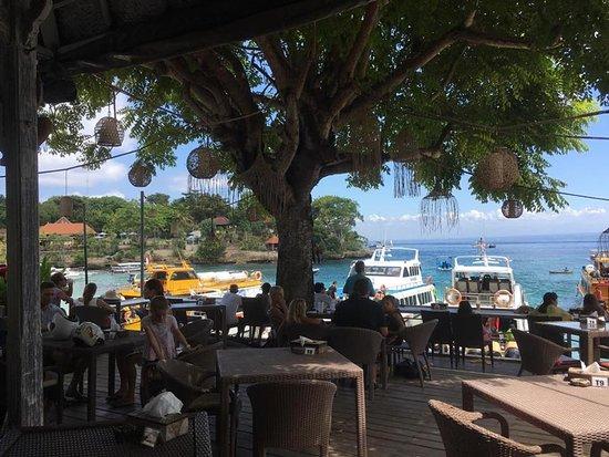 SanghyangBay Bar and Restaurant