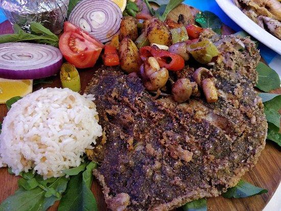 Akbiyik fish & meat house