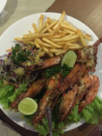 Negombo Beach Palace