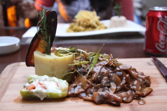 Otantik Restaurant & Winehouse