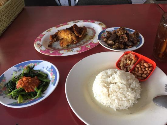 Ayam Betutu Khas Gilimanuk