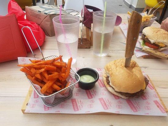 Burger Blvd