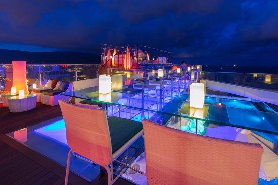 Sky 21 Bar