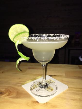 Ge vayz Pub