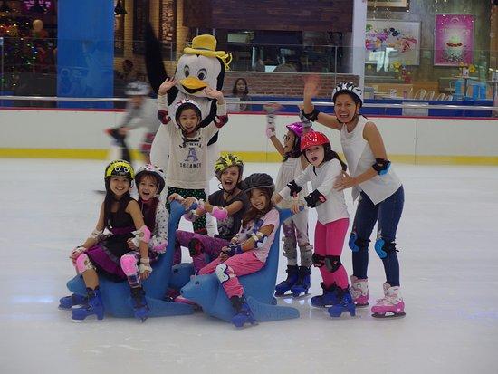 VinPearl Land Ice Rink