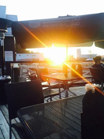 Jack's Waterfront Pub