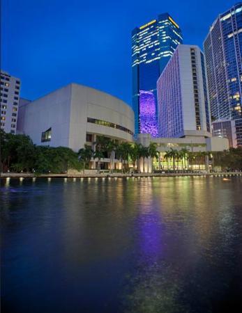 das Knight International Center