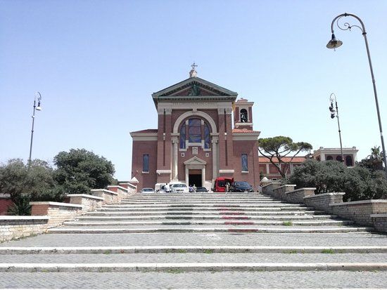 Santa Maria Regina Pacis