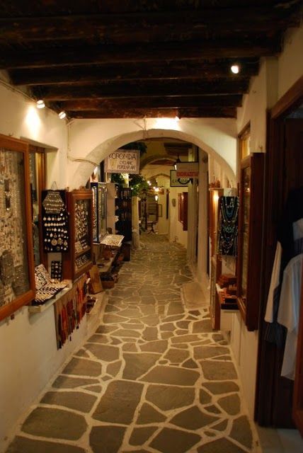 Bluefindivers Naxos Diving Center-Padi 5 Star Resort