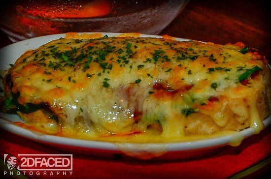 Lolas Restaurant