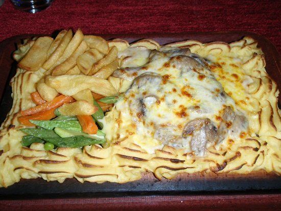 Holiday Restaurant