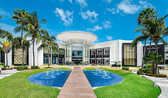 Luxury Avenue Cancun