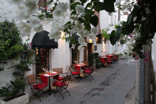 Avlu Bistro