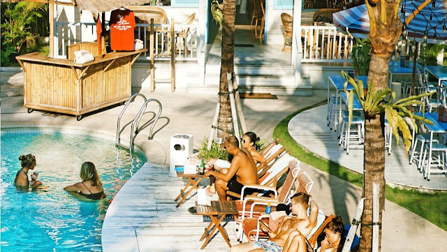 Panama Kitchen & Pool