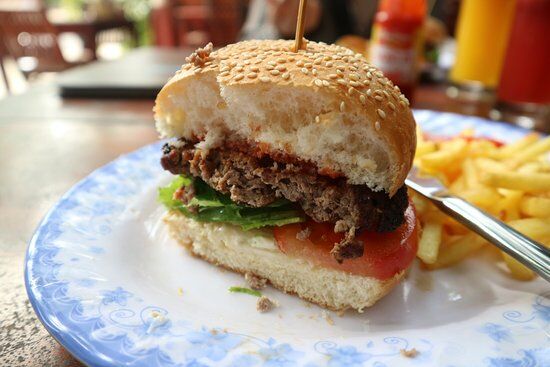 Friendly Guesthouse & Restaurant
